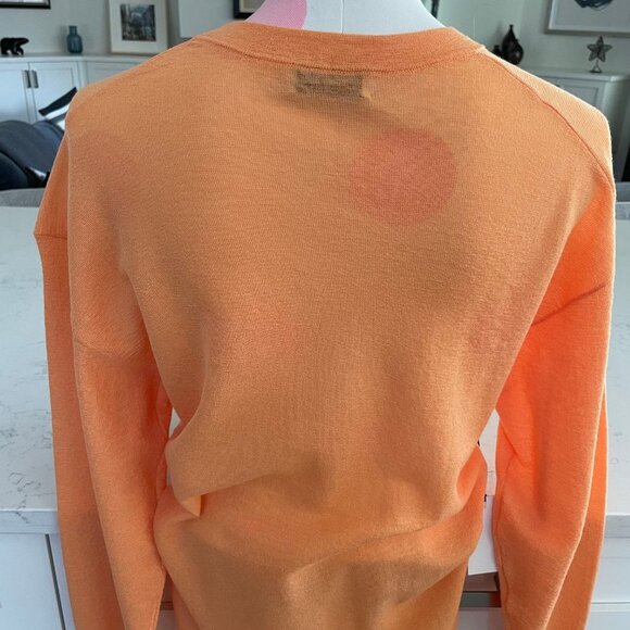 Aritzia Babaton Beck Linen Lg Sleeve Crew Neck Knit Sweater Apricot Ice Sz M NWT - Picture 5 of 11